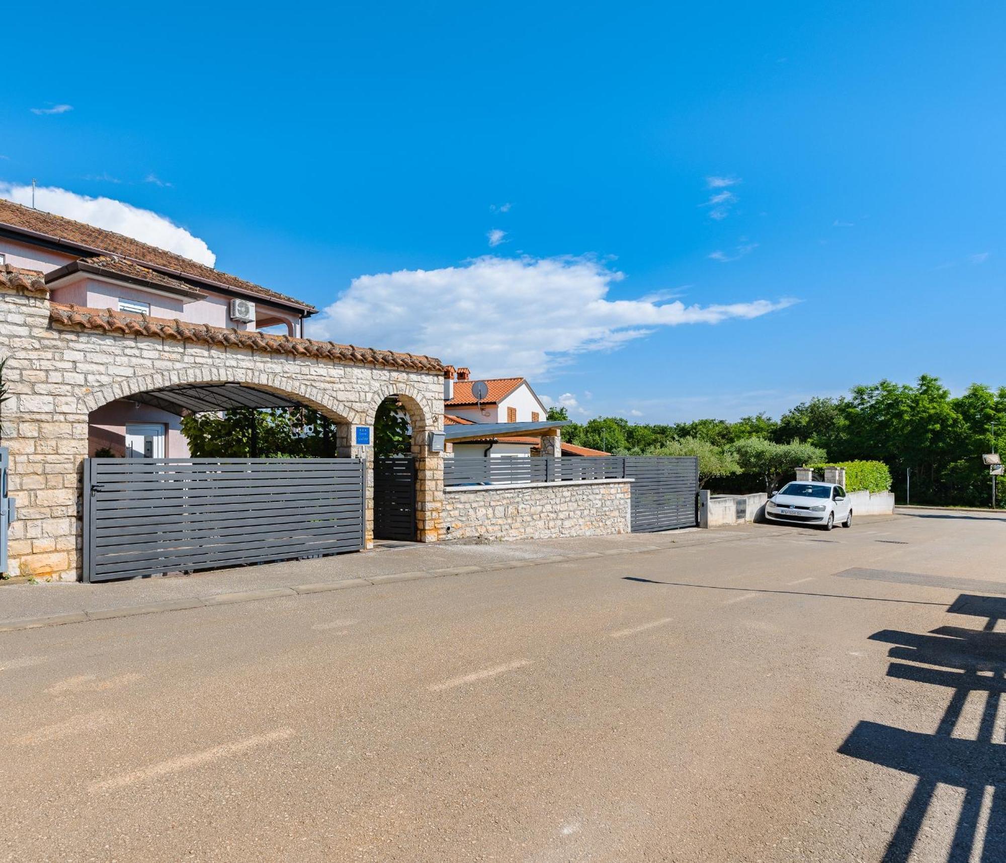 App D Comfort Umag Exteriér fotografie